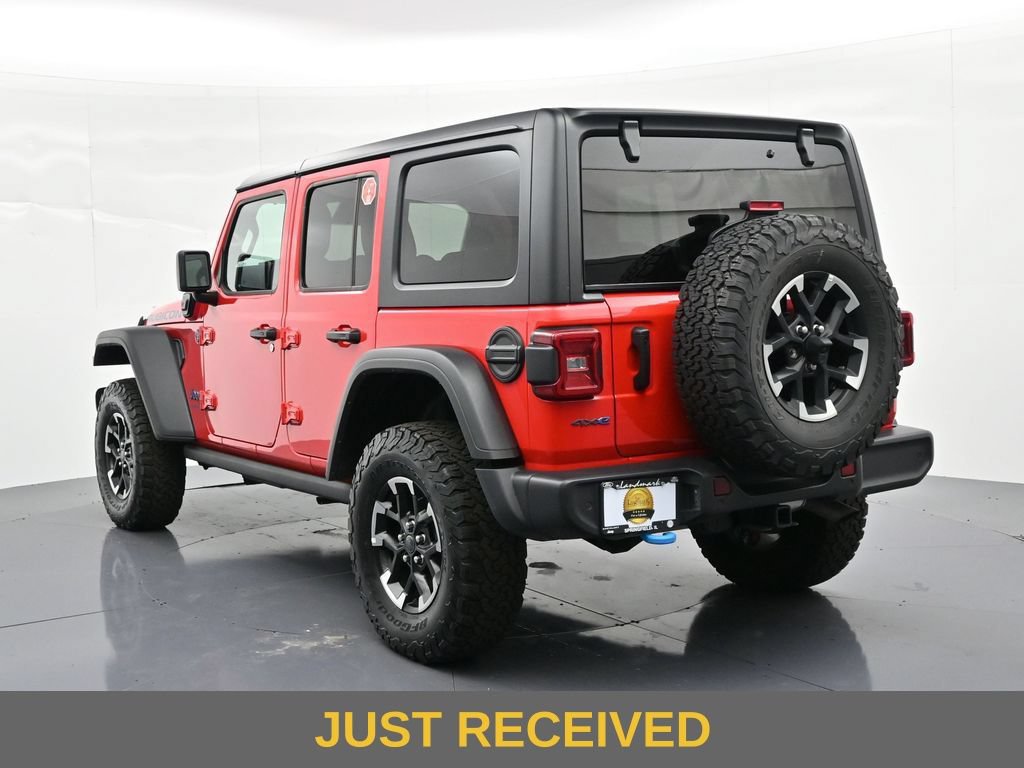 Used 2025 Jeep Wrangler Unlimited Rubicon 4xe w/ Safety Group AWD/4WD image 8