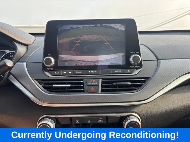 Used 2024 Nissan Altima 2.5 SR FWD image 26