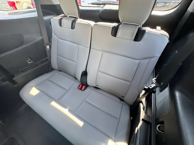 Certified 2021 Ford Explorer XLT w/ Equipment Group 202A RWD image 25