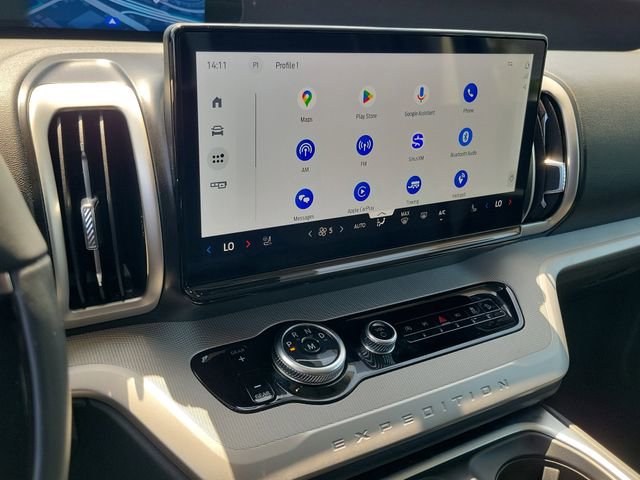 Certified 2025 Ford Expedition Active AWD/4WD image 8