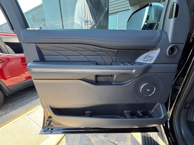 Certified 2024 Ford Expedition Max Platinum AWD/4WD image 12