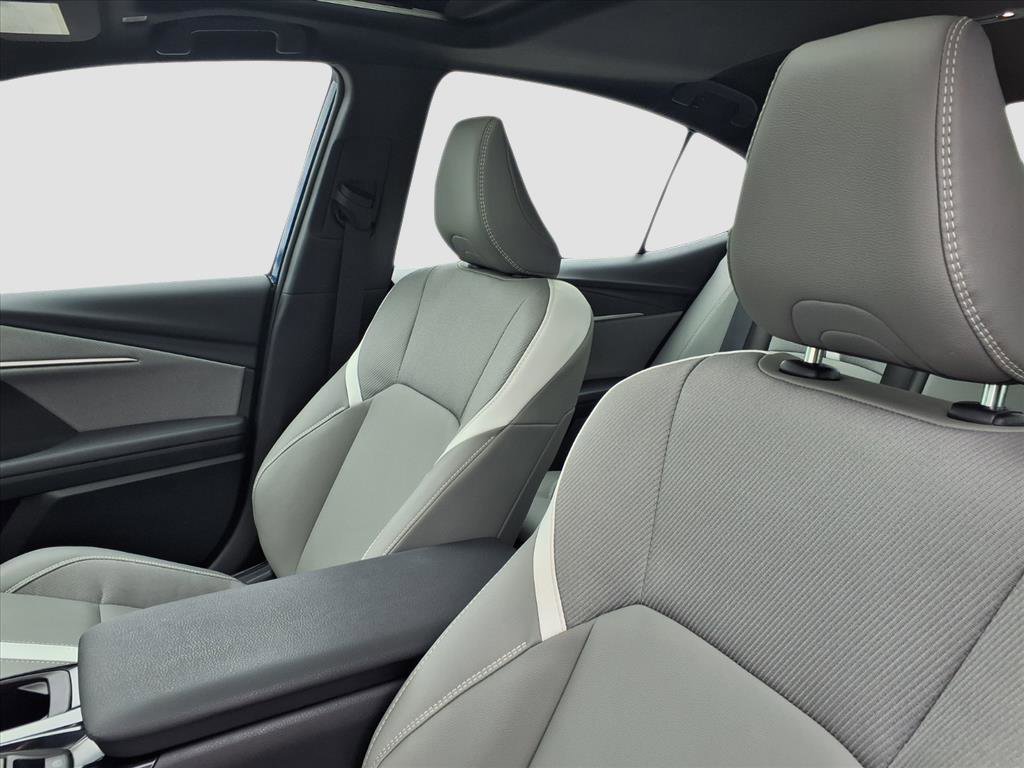 Used 2025 Toyota Camry Hybrid image 17