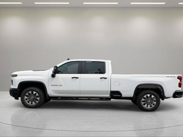 Used 2025 Chevrolet Silverado 2500 Custom w/ Custom Convenience Package AWD/4WD image 4