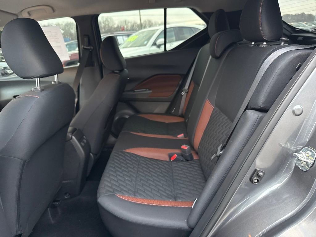 Used 2021 Nissan Kicks SR image 21