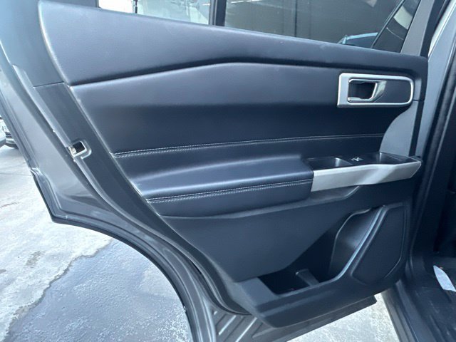 Certified 2022 Ford Explorer XLT RWD image 10