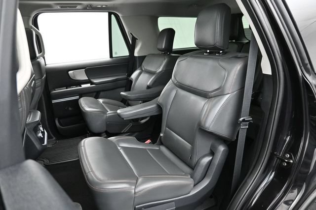 Certified 2025 Ford Expedition Active AWD/4WD image 29