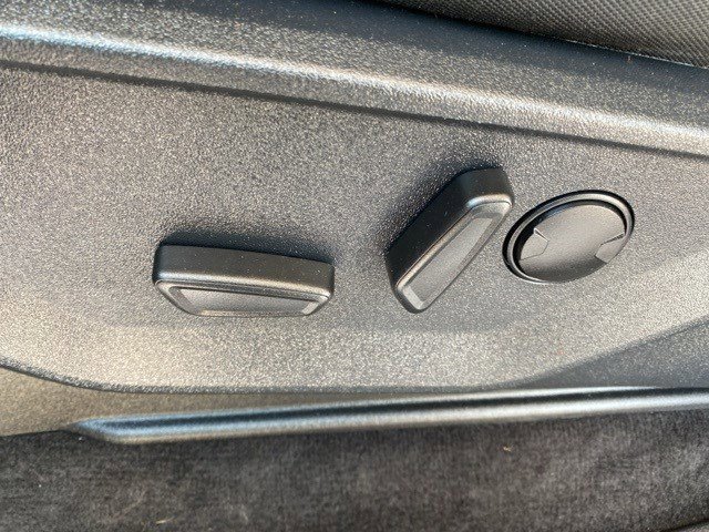 Certified 2022 Ford F150 XLT w/ Equipment Group 302A High image 36