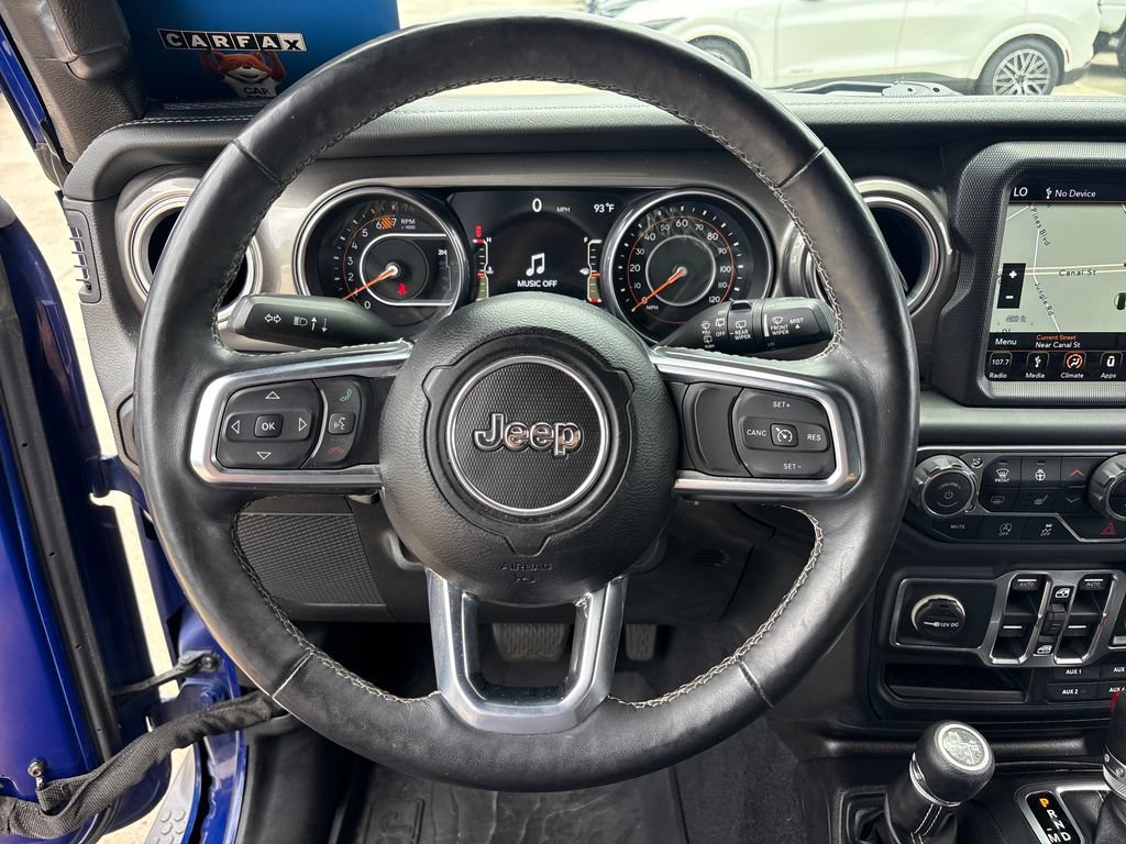 Used 2018 Jeep Wrangler Unlimited Sahara AWD/4WD image 17