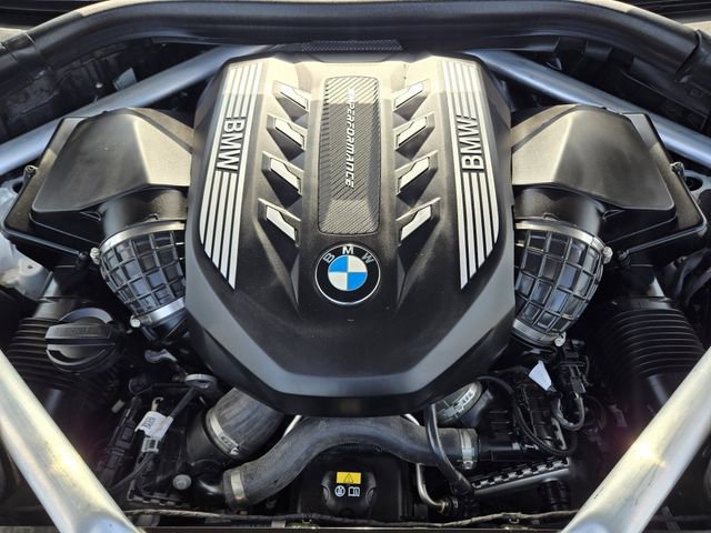Used 2022 BMW X7 M50i AWD/4WD image 31