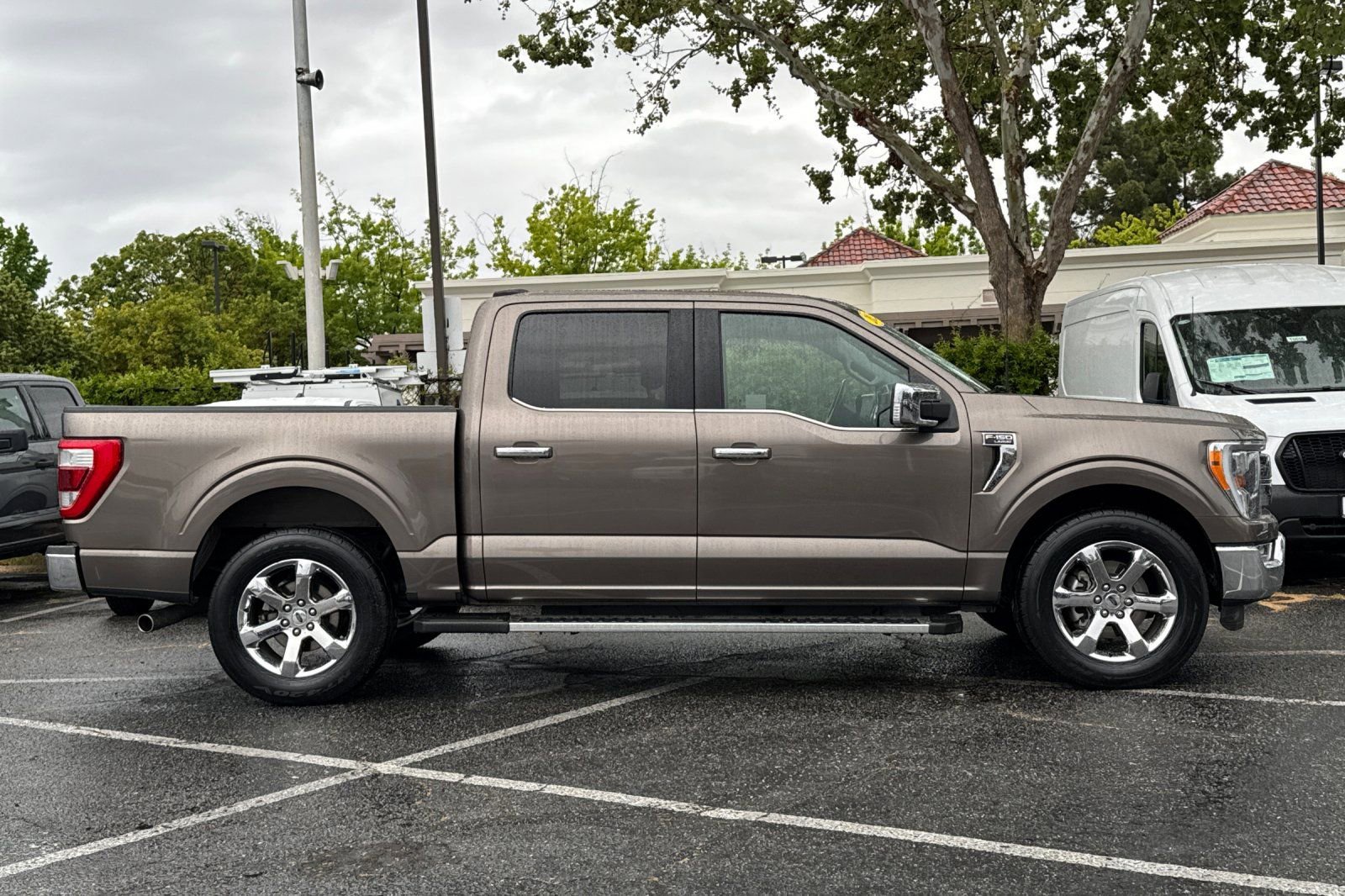Certified 2022 Ford F150 Lariat RWD image 3