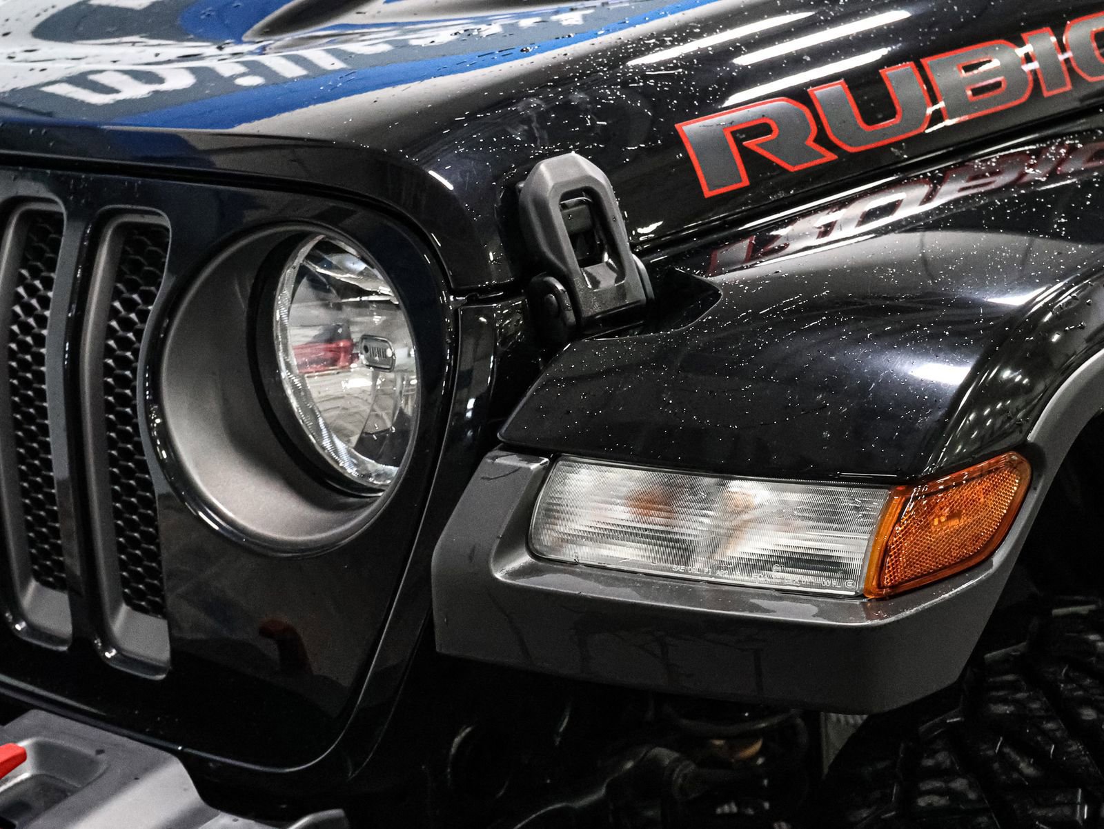 Used 2022 Jeep Wrangler Unlimited Rubicon w/ Cold Weather Group image 13