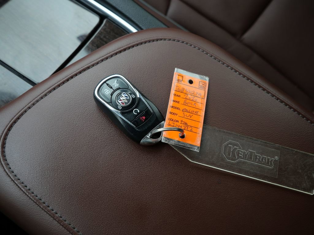 Used 2020 Buick Enclave Avenir w/ Avenir Technology Package FWD image 27