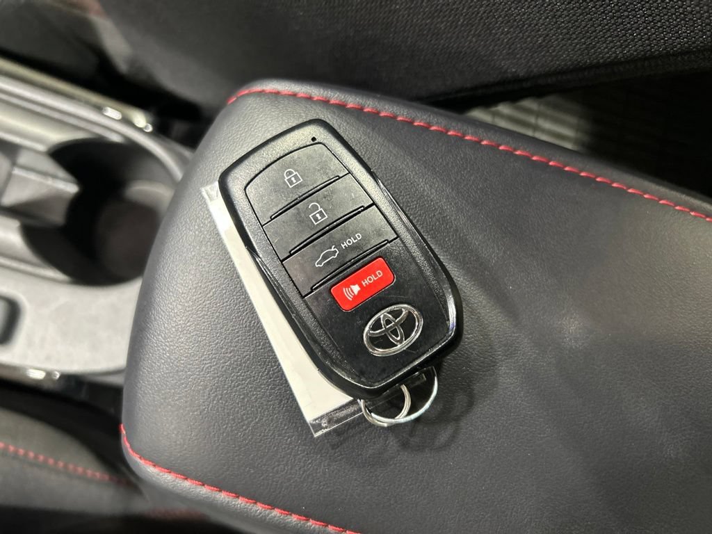 Used 2025 Toyota Corolla SE FWD image 23