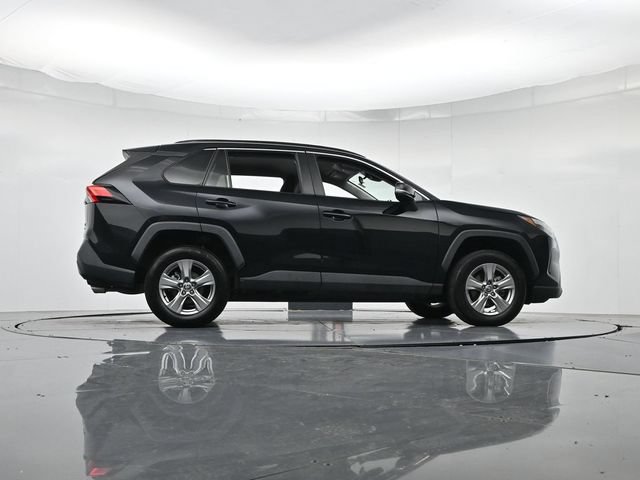 Used 2023 Toyota RAV4 XLE AWD/4WD image 34