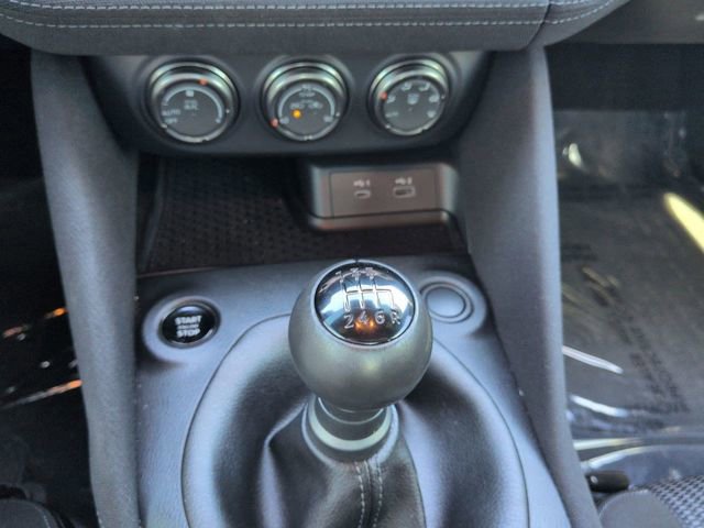 Used 2025 Nissan Z Sport w/ Floor Mat Package RWD image 17