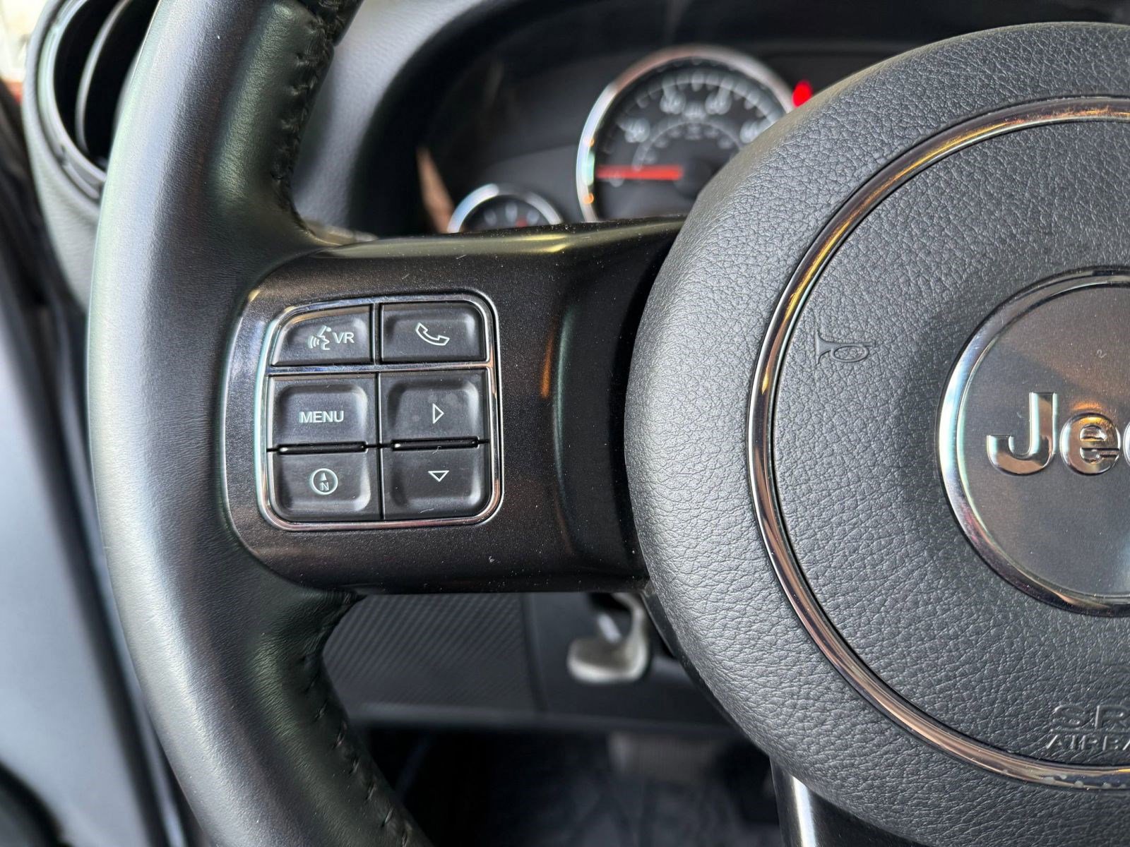 Used 2018 Jeep Wrangler Unlimited Rubicon image 18