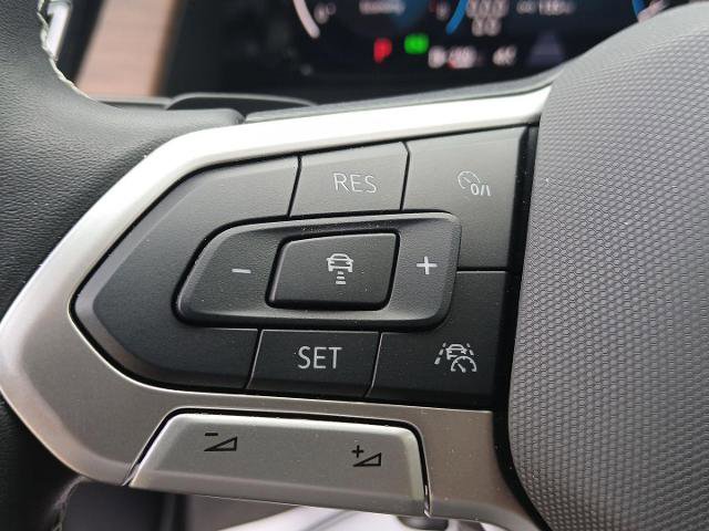 Used 2024 Volkswagen Atlas SE image 17