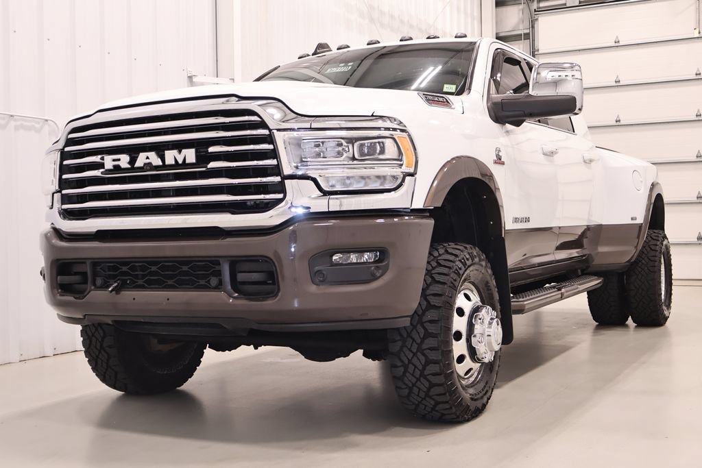 Used 2024 RAM 3500 Limited w/ Towing Technology Group AWD/4WD image 5