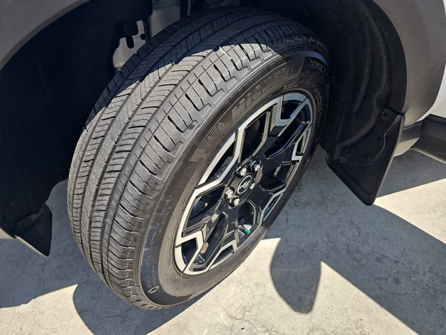 Certified 2025 Ford Bronco Sport Outer Banks w/ Outer Banks Tech Package+ AWD/4WD image 31