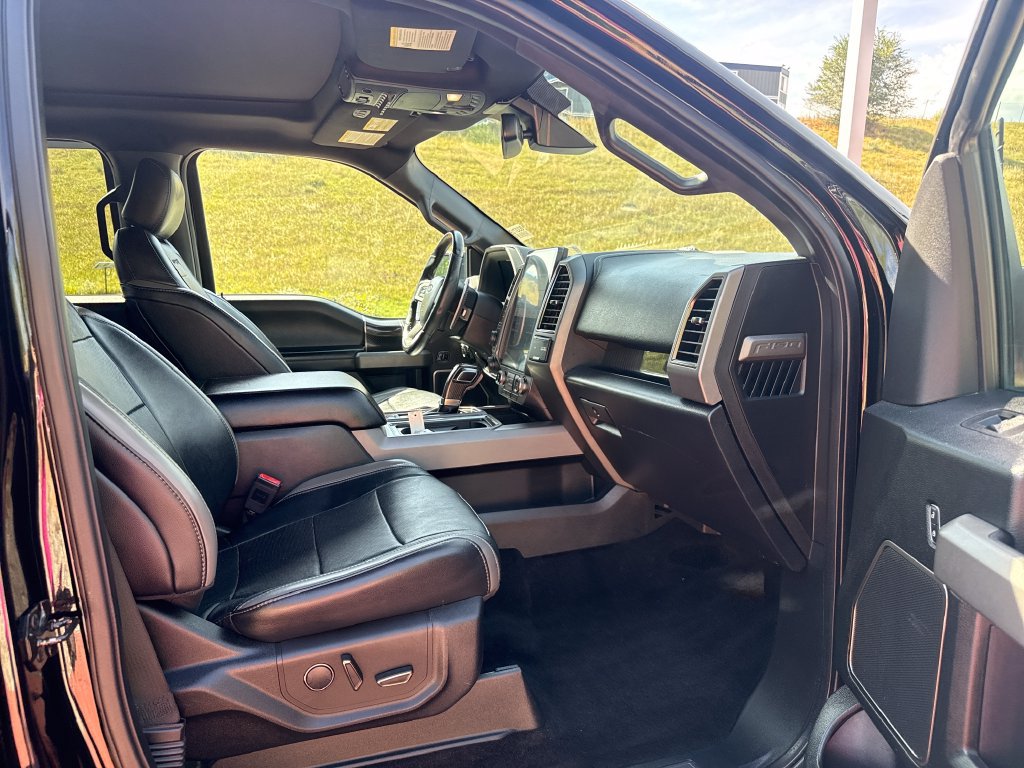 Certified 2018 Ford F150 Raptor w/ Equipment Group 802A Luxury AWD/4WD image 28