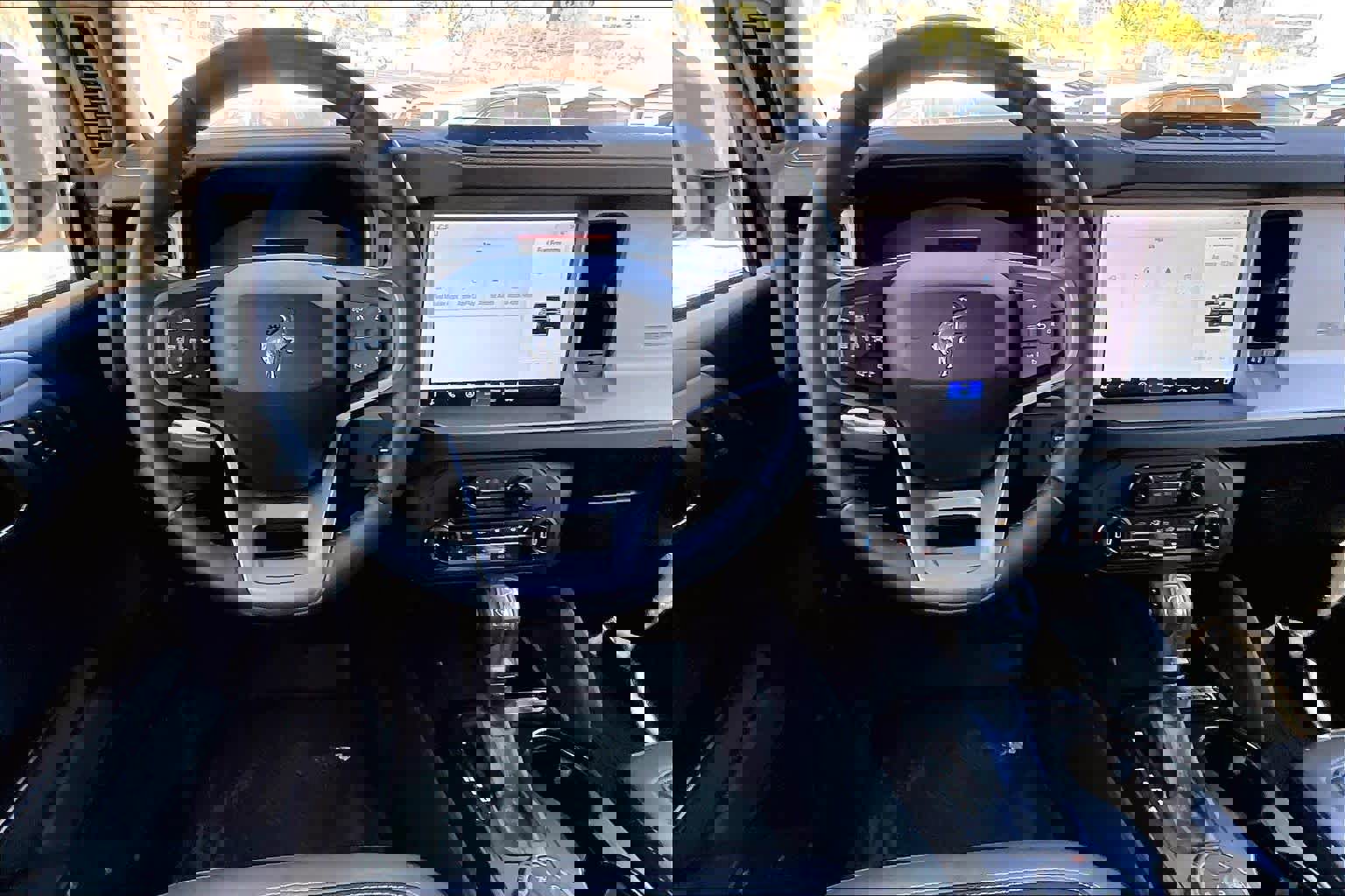 Certified 2025 Ford Bronco Outer Banks w/ Sasquatch Package image 9