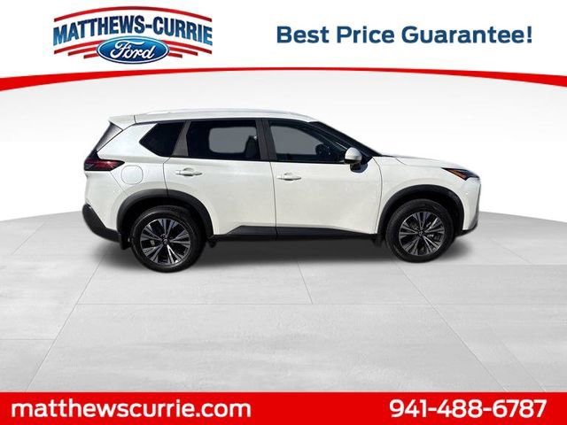 Used 2023 Nissan Rogue SV w/ SV Premium B Package image 5