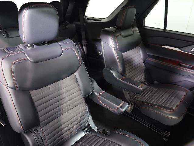 Certified 2025 Ford Explorer ST-Line w/ Premium Package image 10
