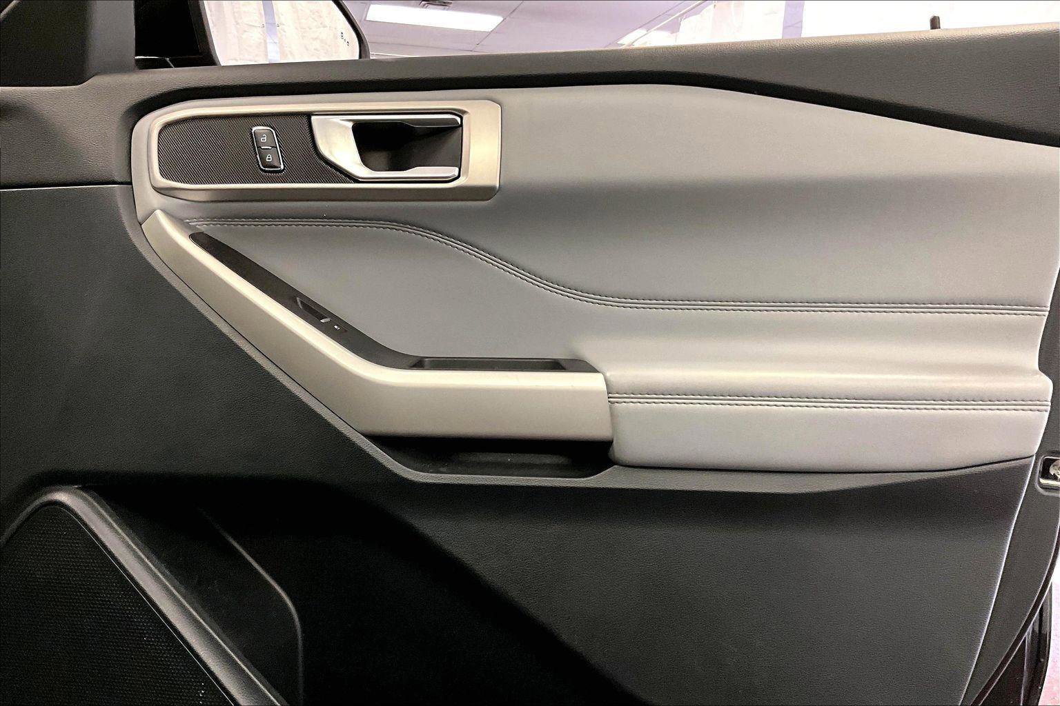 Certified 2023 Ford Explorer XLT w/ Equipment Group 202A image 23