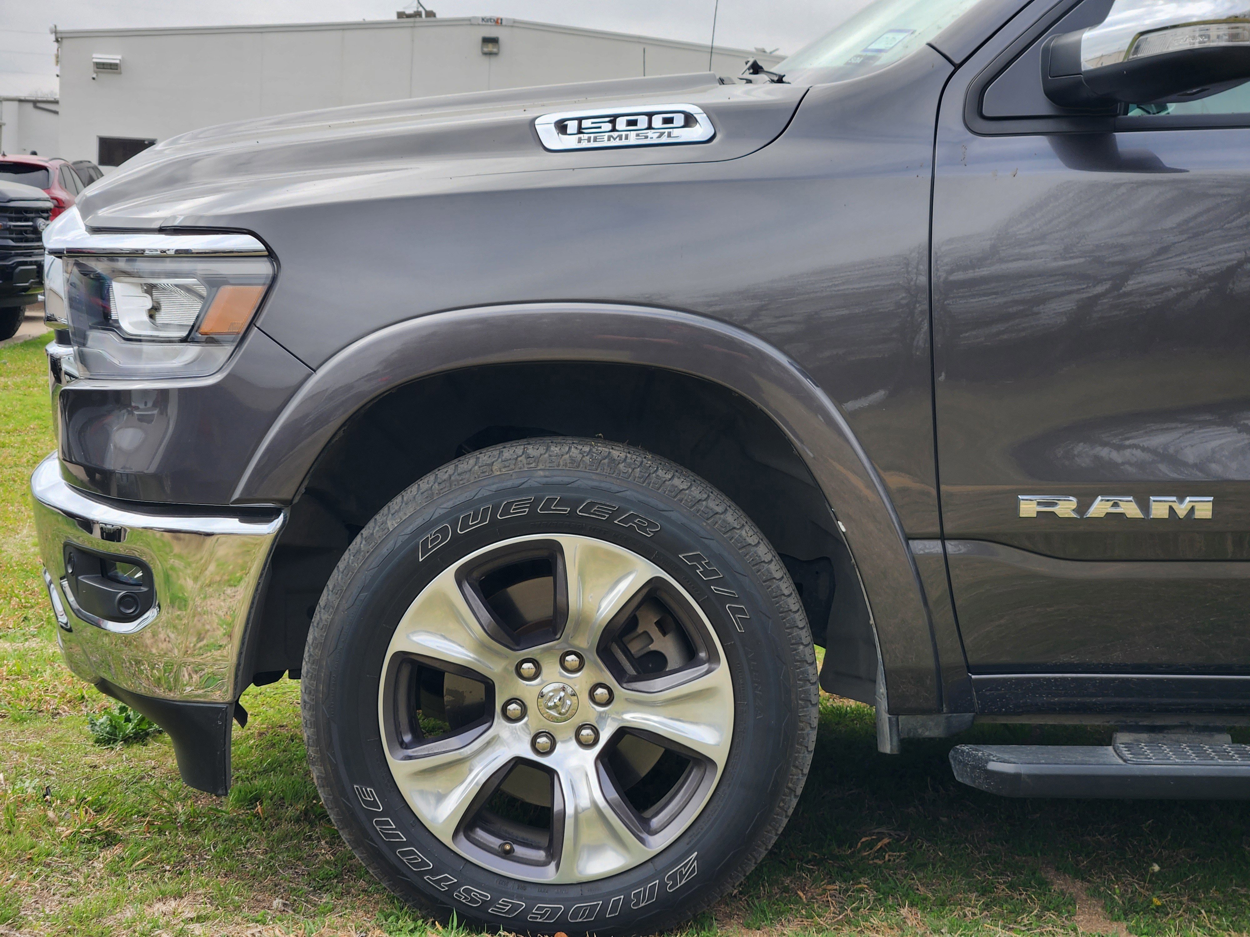 Used 2019 RAM 1500 Laramie video 3