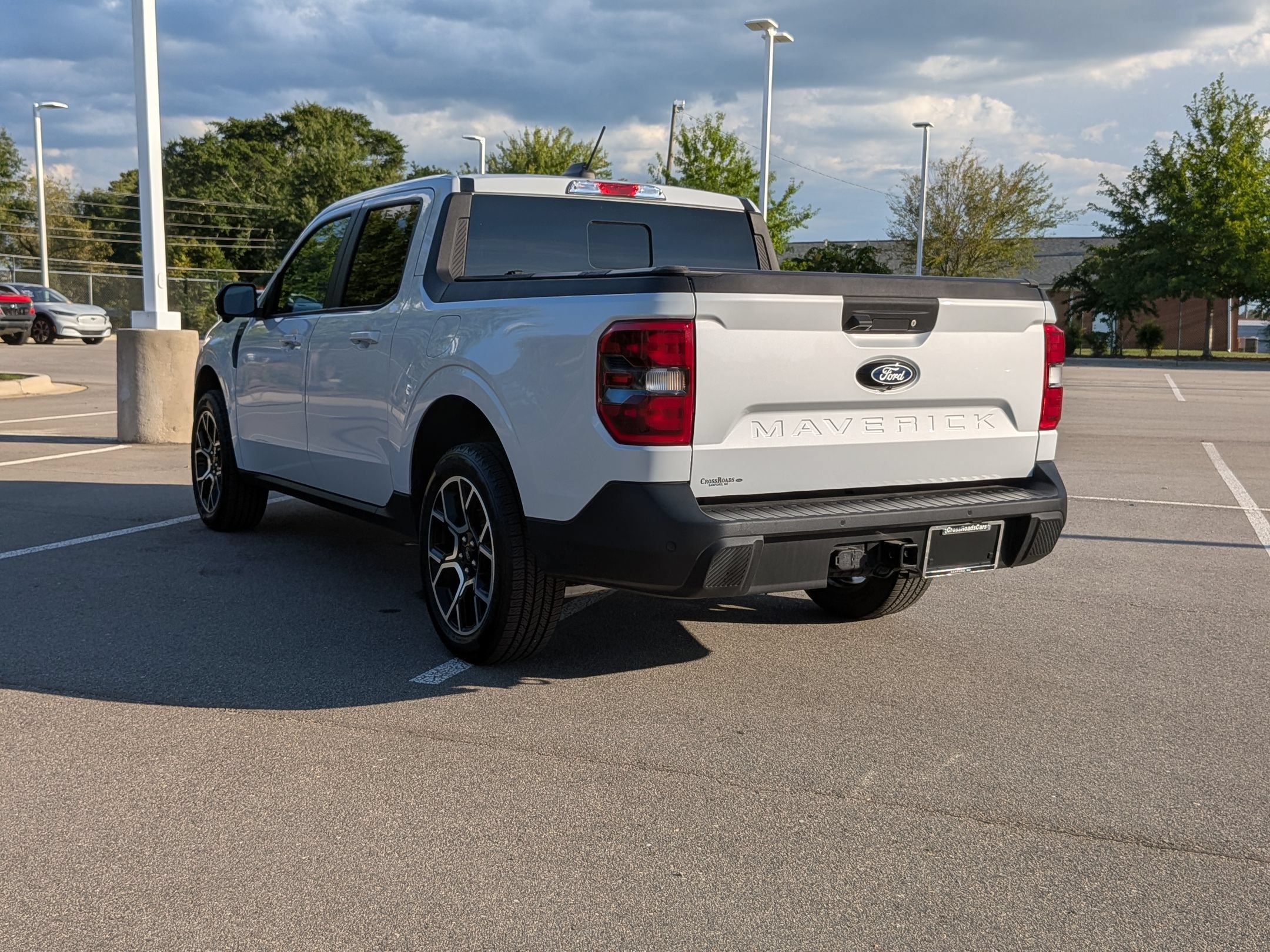 Certified 2025 Ford Maverick Lariat w/ 4K Tow Package AWD/4WD image 6