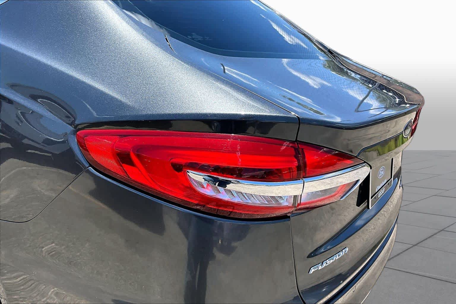 Certified 2019 Ford Fusion SE FWD image 41
