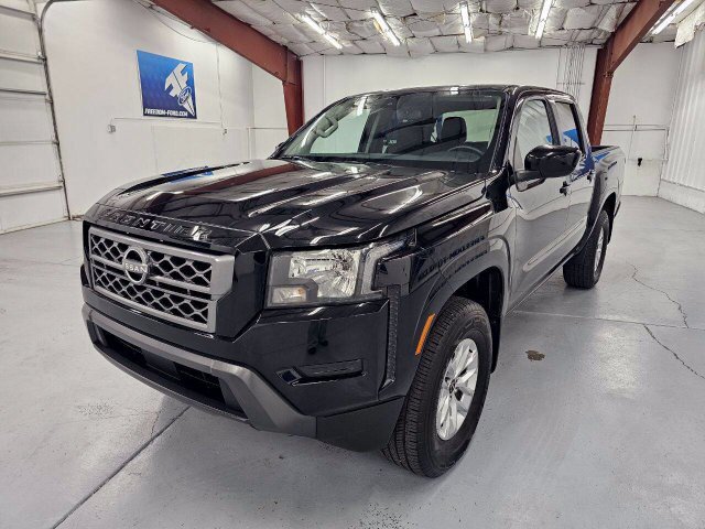 Used 2024 Nissan Frontier SV w/ Technology Package AWD/4WD image 2