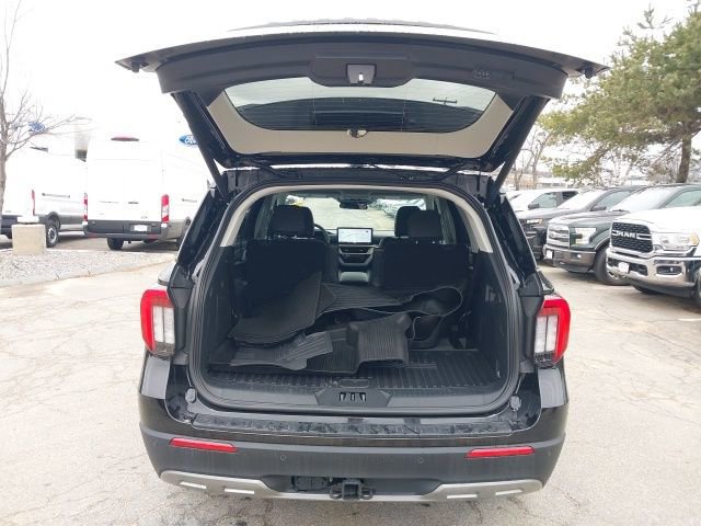 Certified 2025 Ford Explorer Active w/ Active Comfort Package image 29