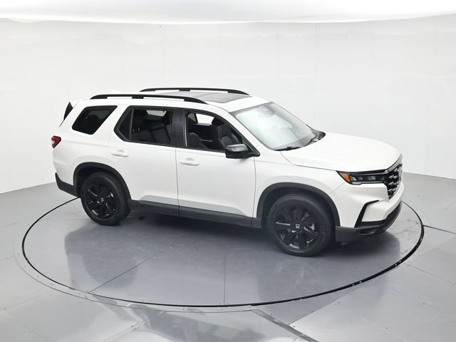 Used 2025 Honda Pilot Black Edition image 45