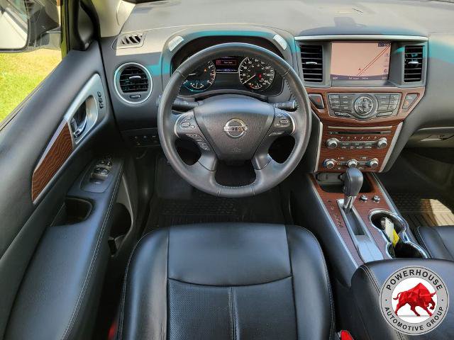 Used 2017 Nissan Pathfinder Platinum FWD image 22