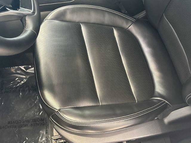 Certified 2024 Ford Escape Platinum AWD/4WD image 18