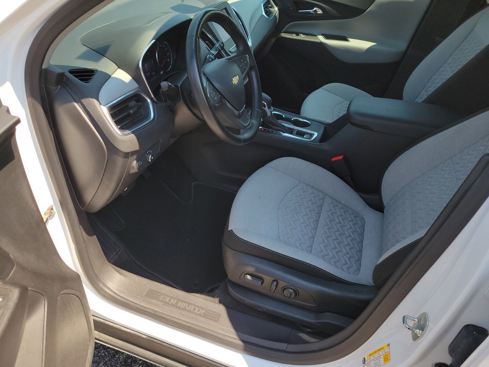 Used 2024 Chevrolet Equinox LT image 20