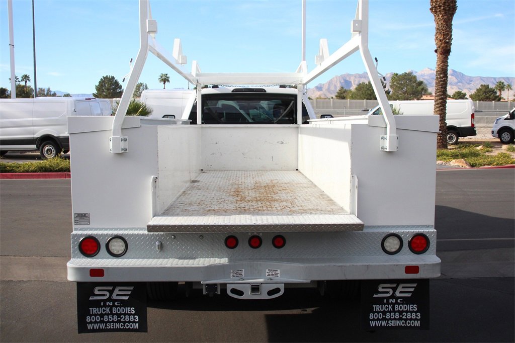 Certified 2020 Ford F450 XL w/ Power Equipment Group image 27