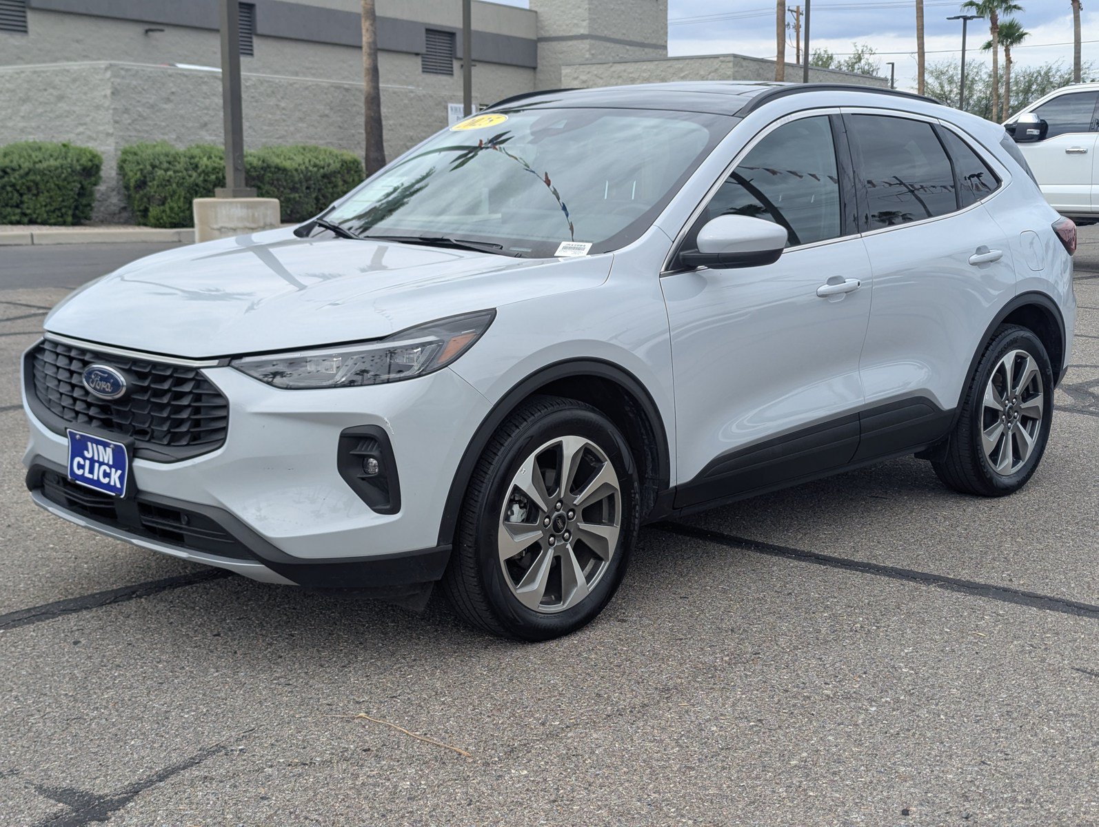 Certified 2025 Ford Escape Platinum AWD/4WD image 5