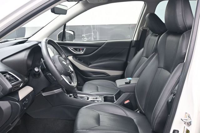 Used 2023 Subaru Forester Limited AWD/4WD image 6