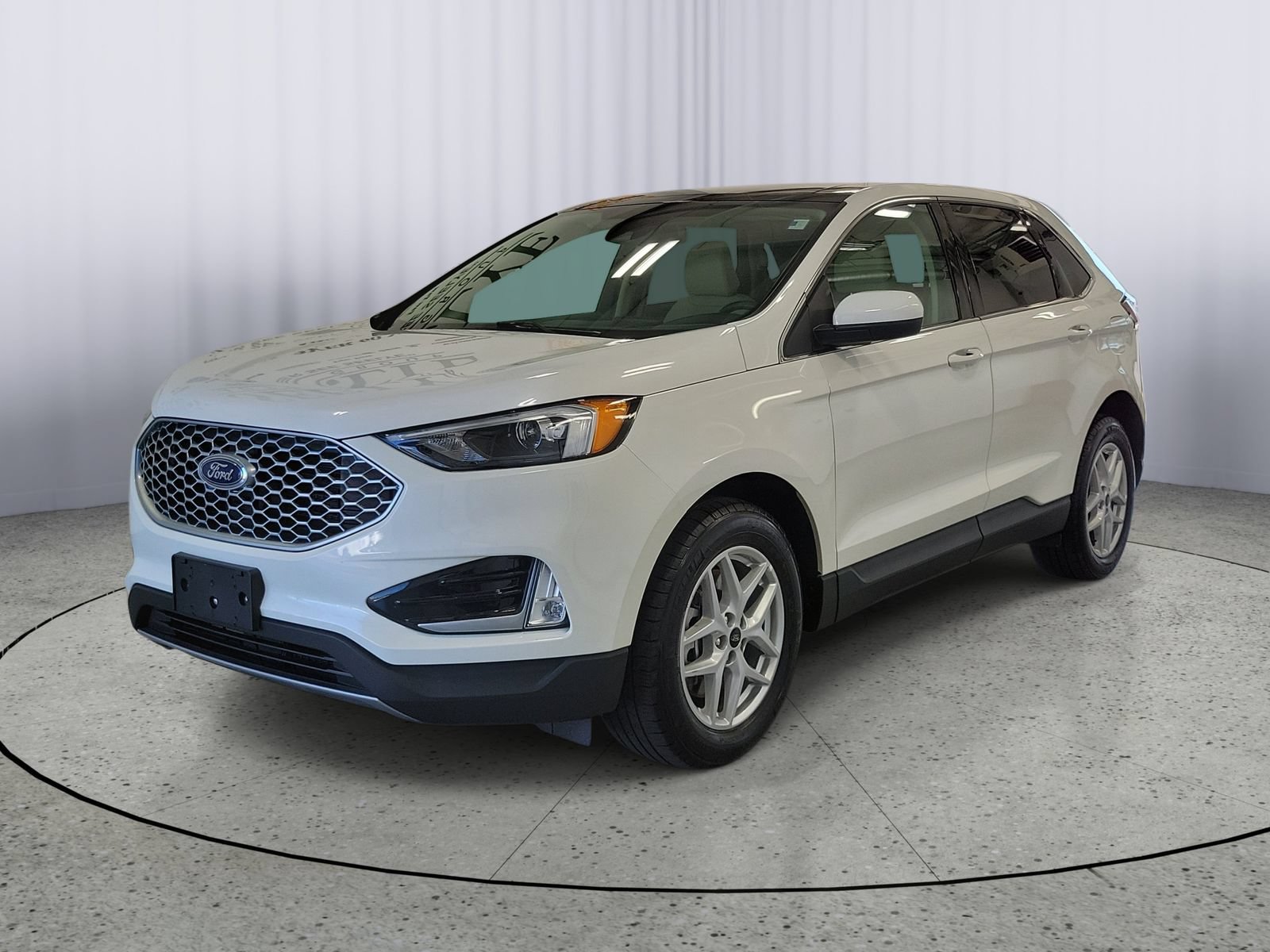Certified 2024 Ford Edge SEL w/ Convenience Package AWD/4WD image 4