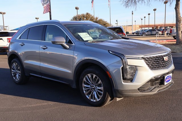 Used 2024 Cadillac XT4 Premium Luxury image 9