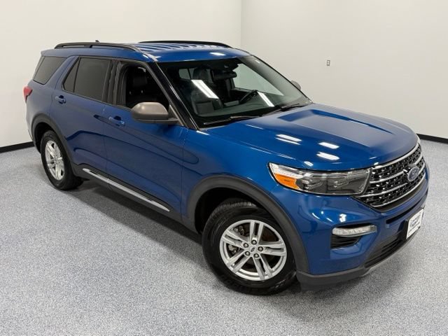 Certified 2020 Ford Explorer XLT w/ Equipment Group 202A AWD/4WD image 36