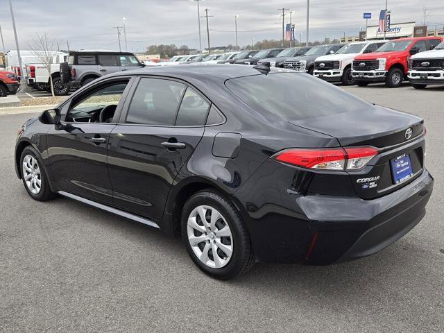 Used 2023 Toyota Corolla LE image 7