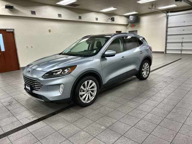 Certified 2022 Ford Escape Titanium w/ Titanium Elite Package AWD/4WD image 3