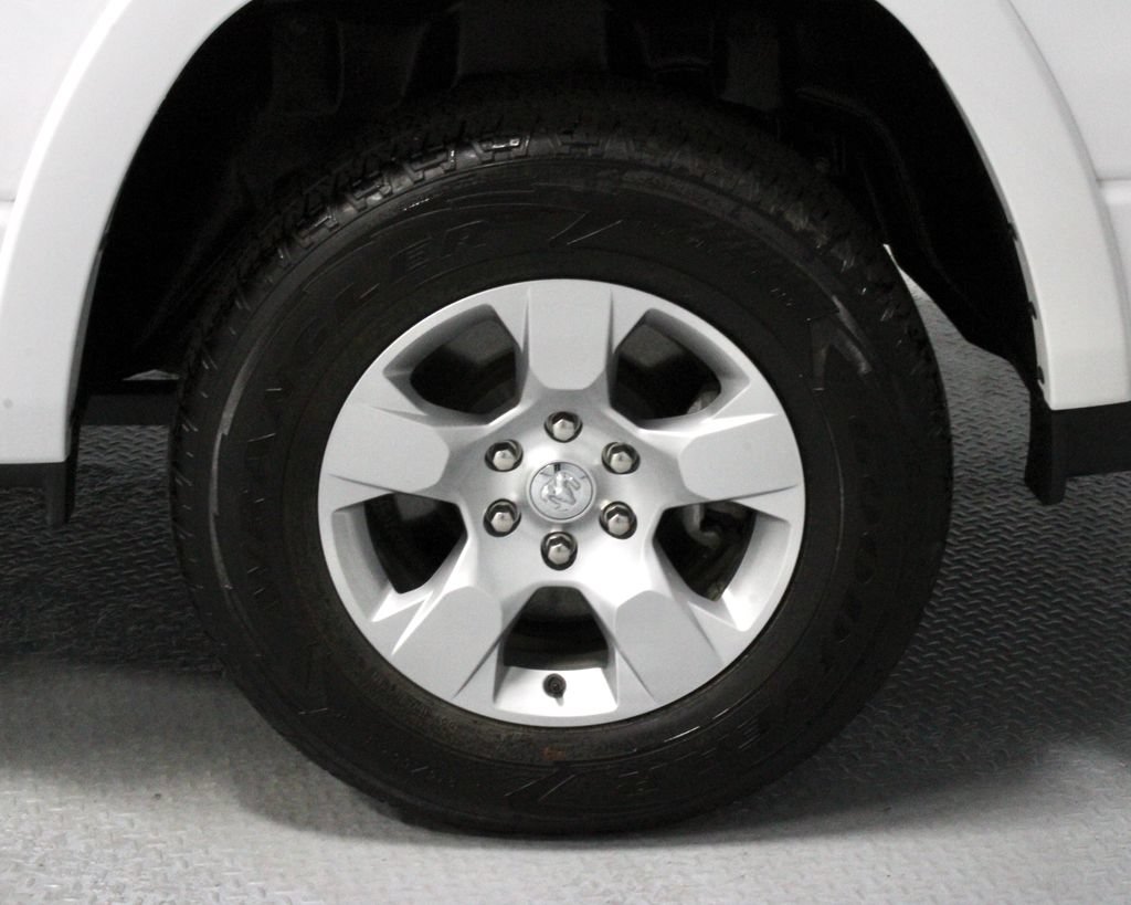 Used 2025 RAM 1500 Big Horn AWD/4WD image 19