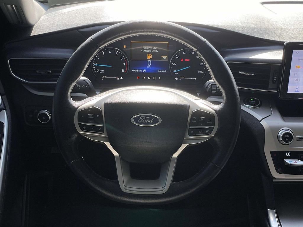Certified 2021 Ford Explorer XLT w/ Equipment Group 202A image 9