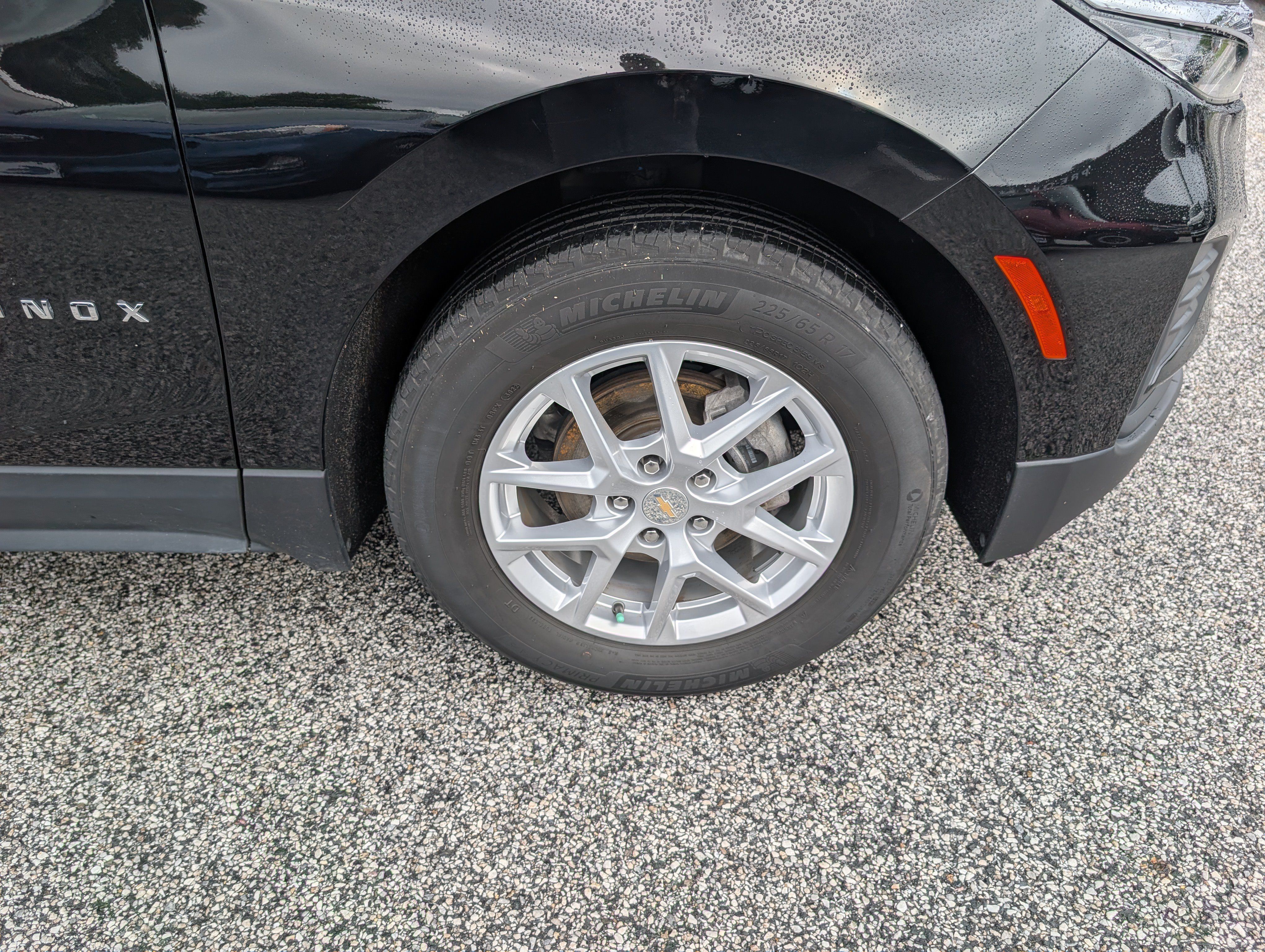 Used 2023 Chevrolet Equinox LS FWD image 10