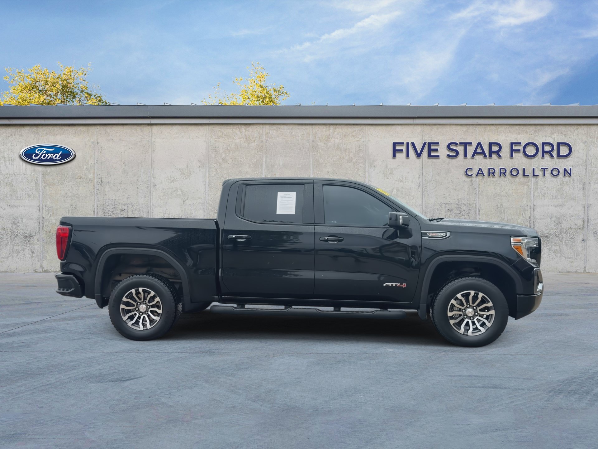 Used 2022 GMC Sierra 1500 AT4 w/ AT4 Preferred Package AWD/4WD image 9
