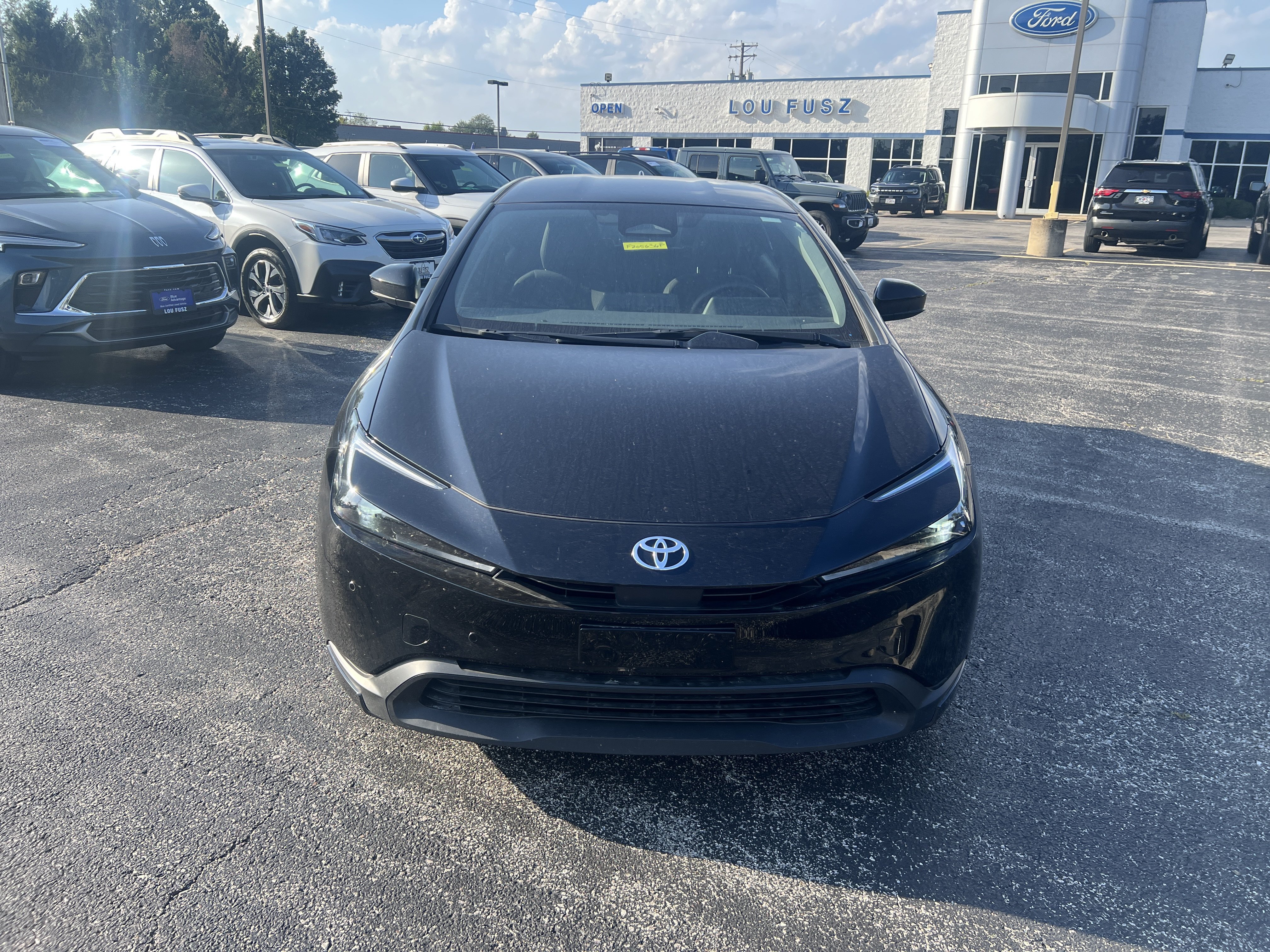 Used 2026 Toyota Prius LE FWD image 3